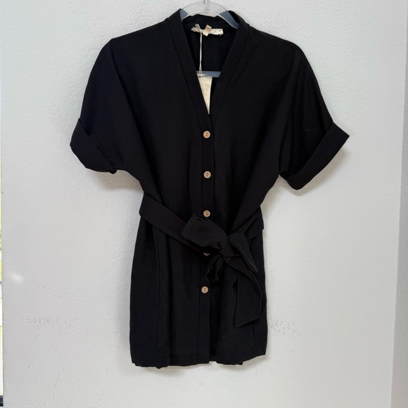 How Do You Wear That Short Sleeve Button Down Black S/M - Picture 2 of 5